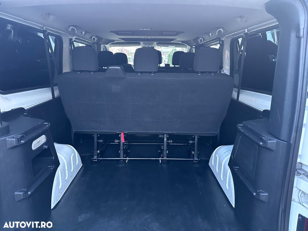 Renault Trafic - 11