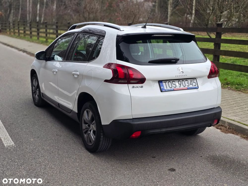 Peugeot 2008 BlueHDi 100 STOP & START Style - 16