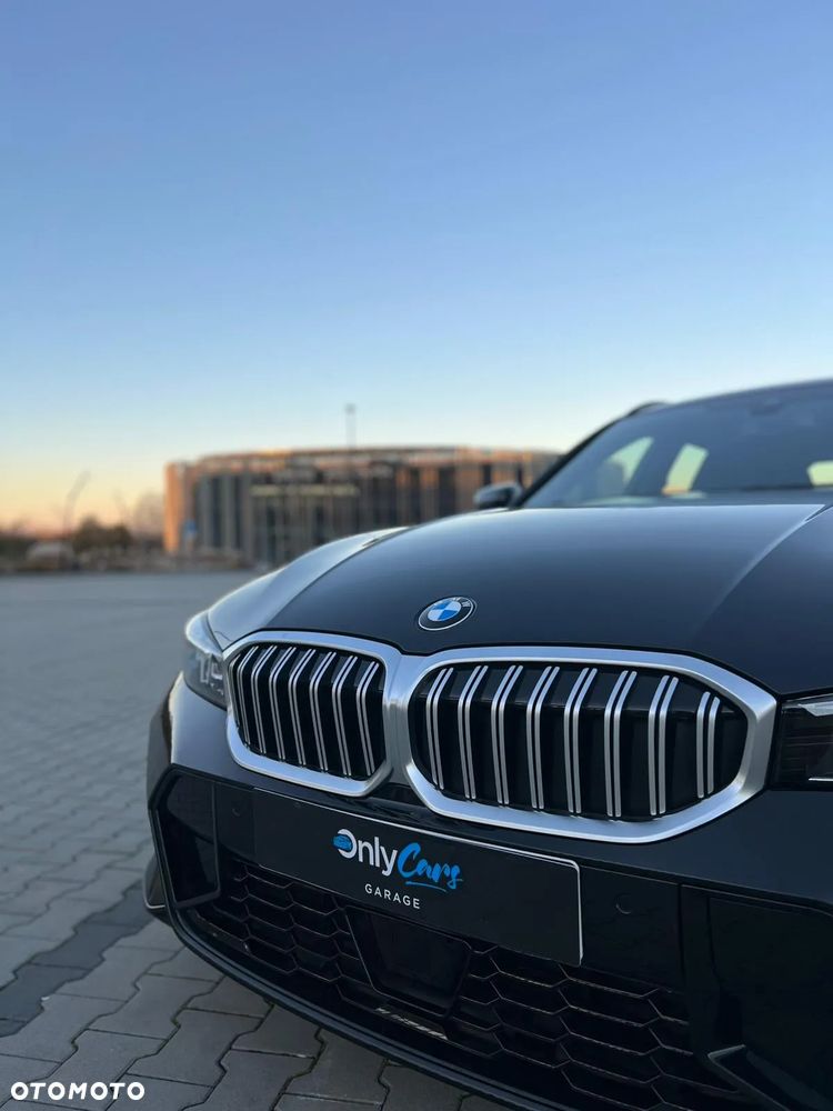 BMW Seria 3 330i xDrive M Sport - 31