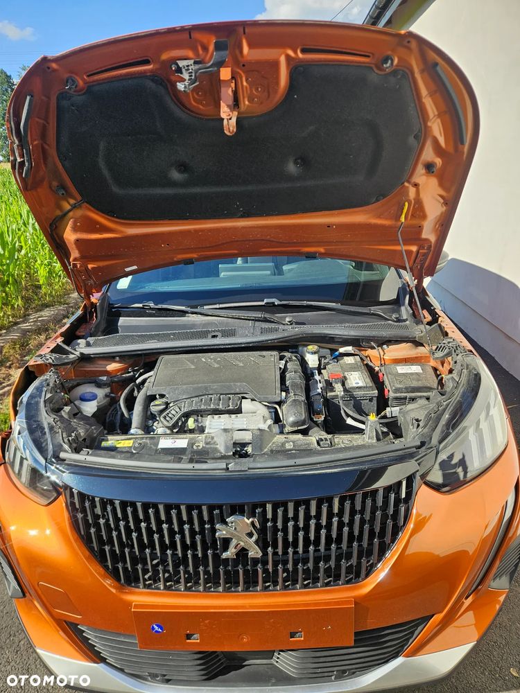 Peugeot 2008 PureTech 130 EAT8 GT Exclusive - 3