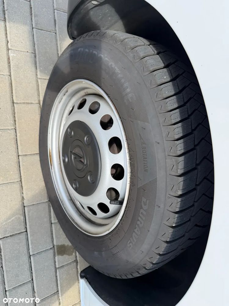 Opel Vivaro - 14