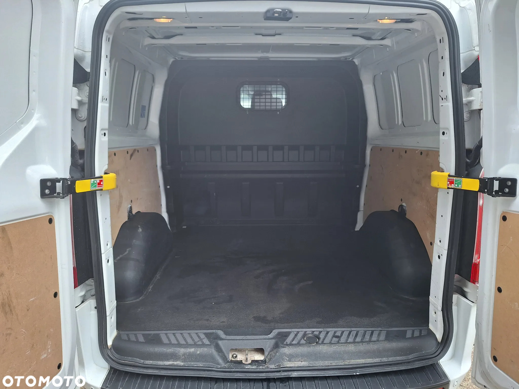 Ford Transit Custom - 8