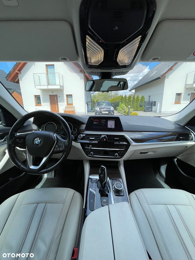 BMW Seria 5 520d xDrive Luxury Line - 27