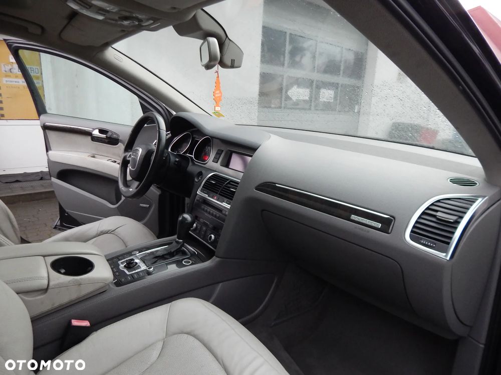 Audi Q7 - 22