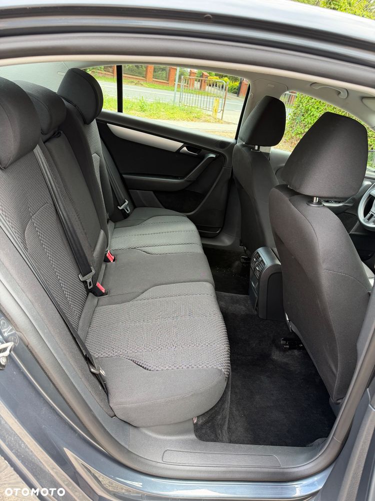 Volkswagen Passat 1.4 TSI BMT Comfortline - 15