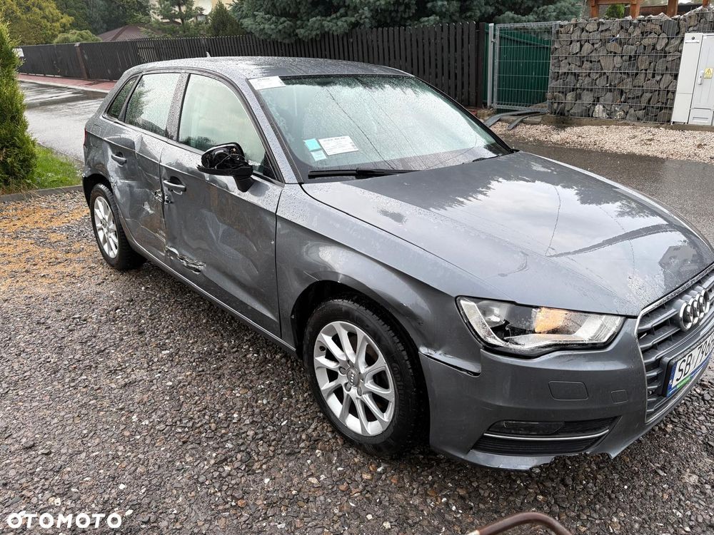 Audi A3 Sportback 1.6 TDI S tronic - 23