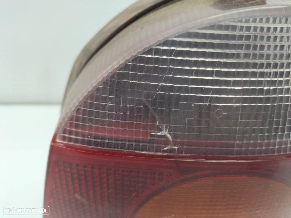 FAROLIM TRASEIRO DIREITO RENAULT TWINGO I -7700820014 - 2