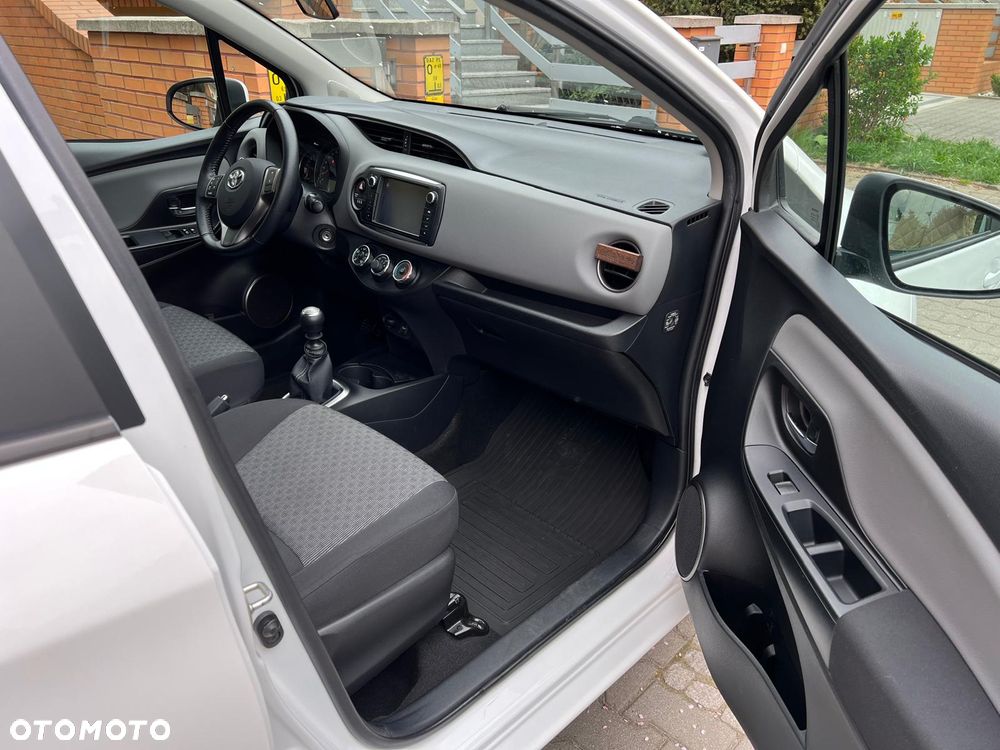 Toyota Yaris 1.33 Premium EU6 - 14