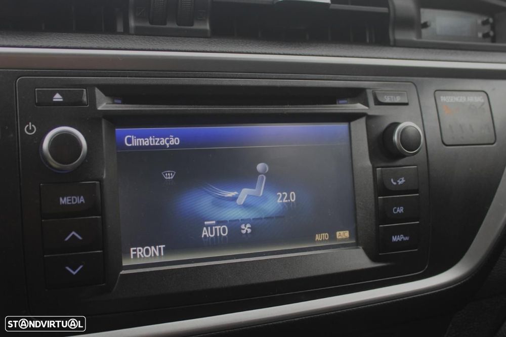 Toyota Auris 1.4 D-4D Exclusive - 18