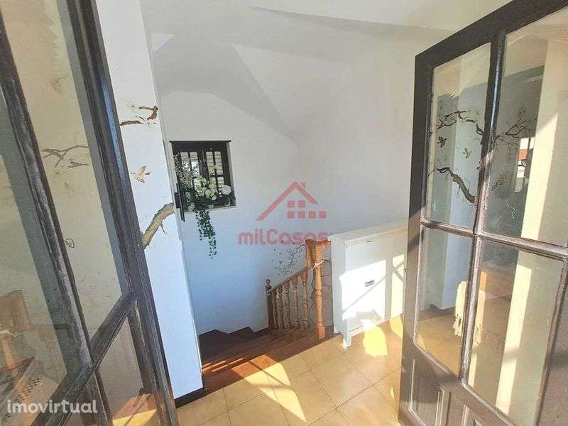 Duplex T3 com terraço 360º e vista mar em Santa Cruz - Grande imagem: 2/12