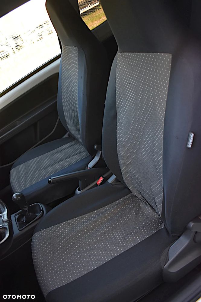 Volkswagen up! 1.0 Take - 7