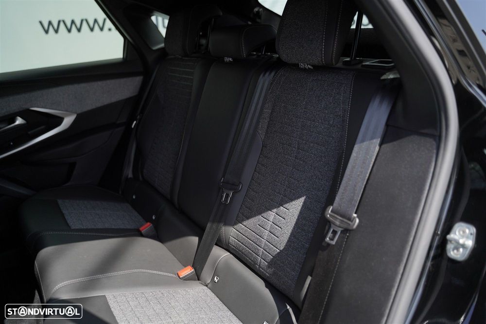 Peugeot 3008 1.2 Hybrid Allure e-DCS6 - 15