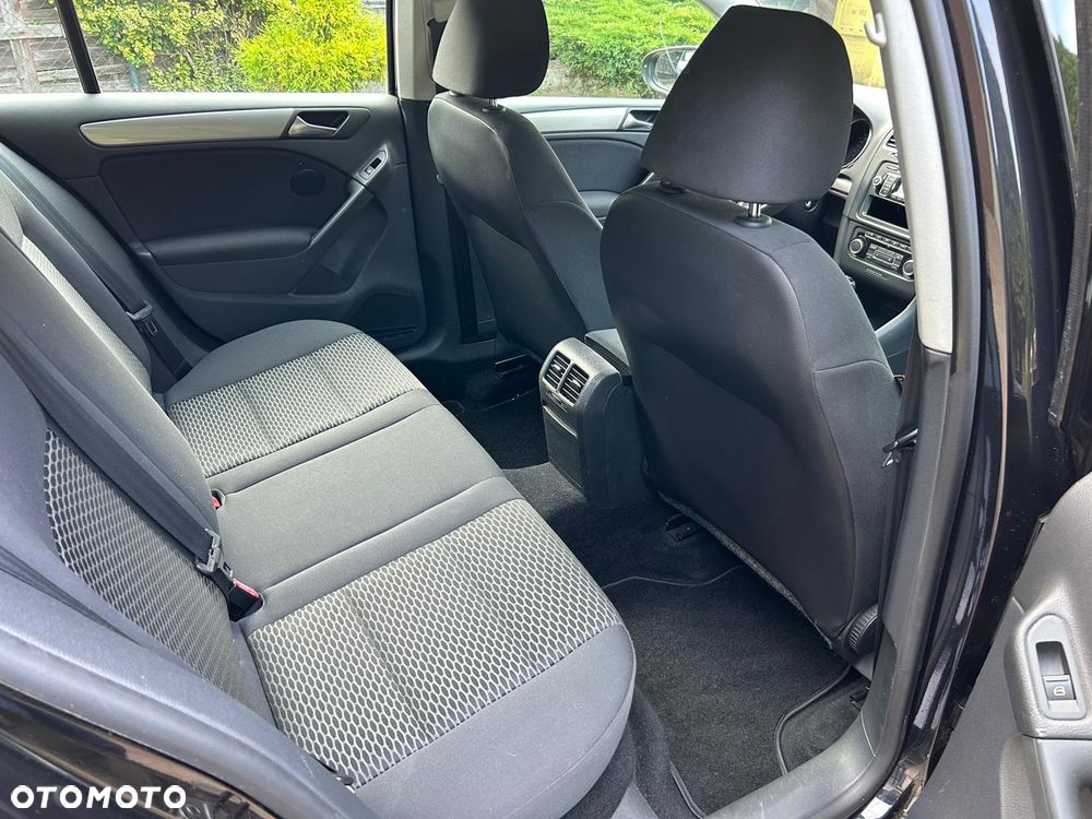 Volkswagen Golf - 14