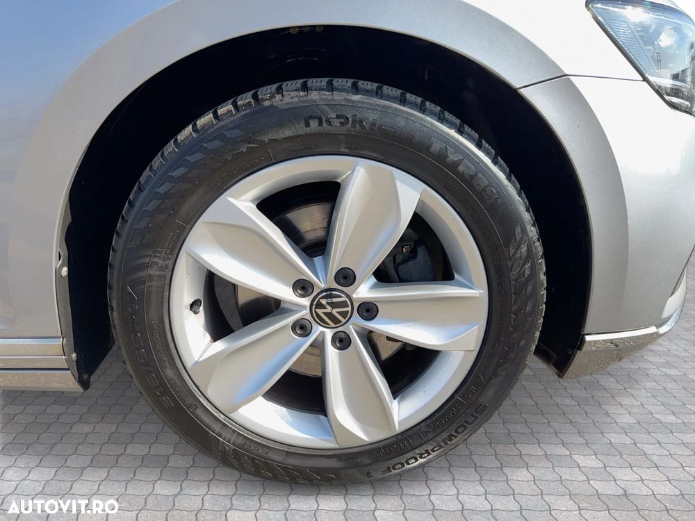 Volkswagen Passat 2.0 TDI DSG Elegance - 7
