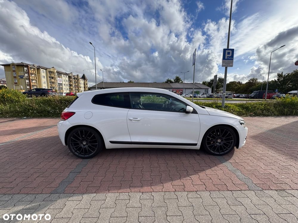 Volkswagen Scirocco 2.0 TDI - 2