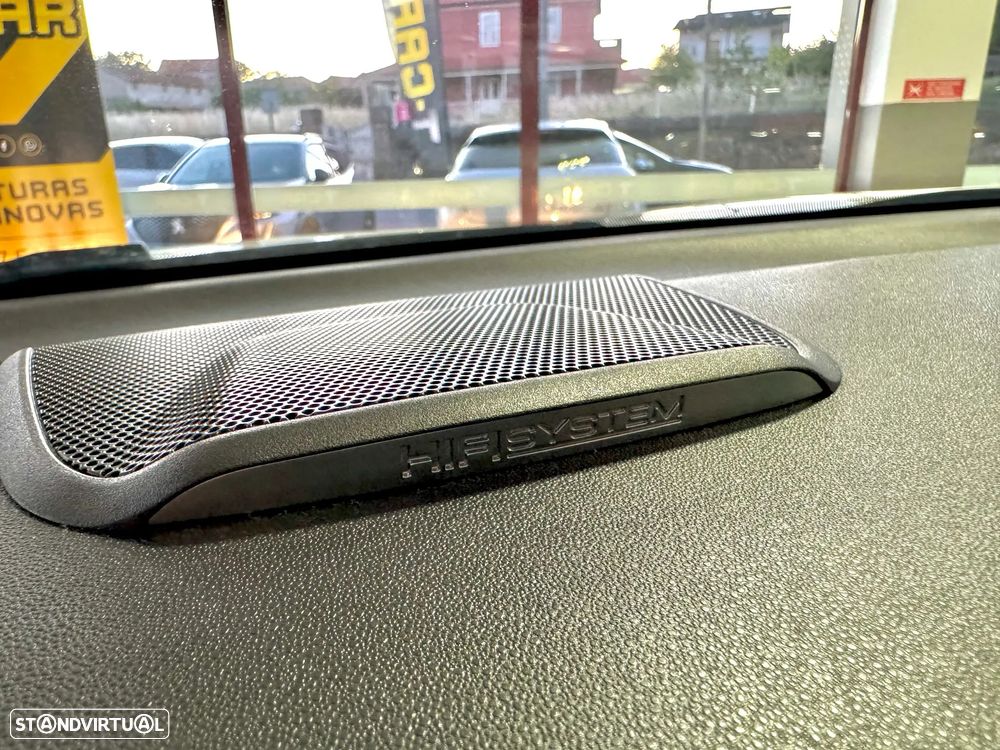 Citroën C3 Aircross PureTech 110 Stop & Start OPF SHINE - 6