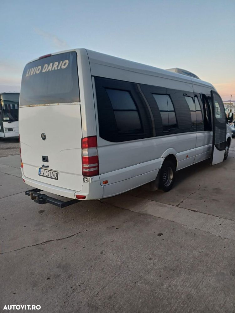 Mercedes-Benz Sprinter - 2