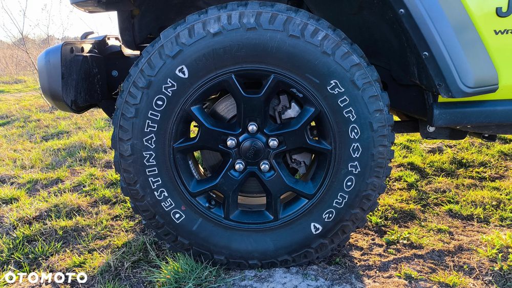 Jeep Wrangler - 10