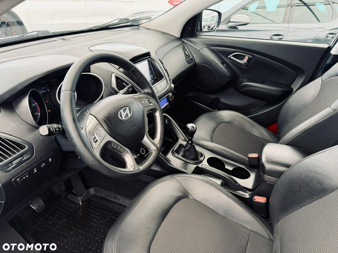 Hyundai ix35 - 23