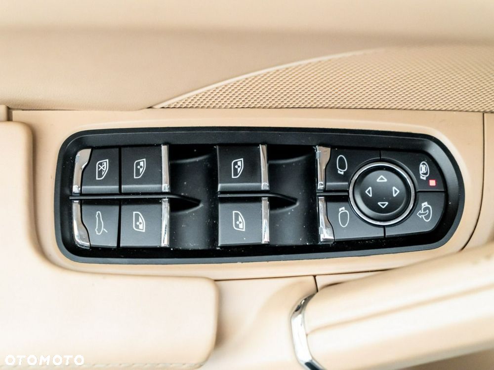 Porsche Cayenne Diesel Platinum Edition - 16