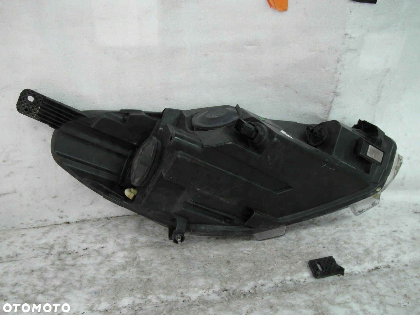 FORD FIESTA MK8 LAMPA PRZEDNIA LEWA - 5