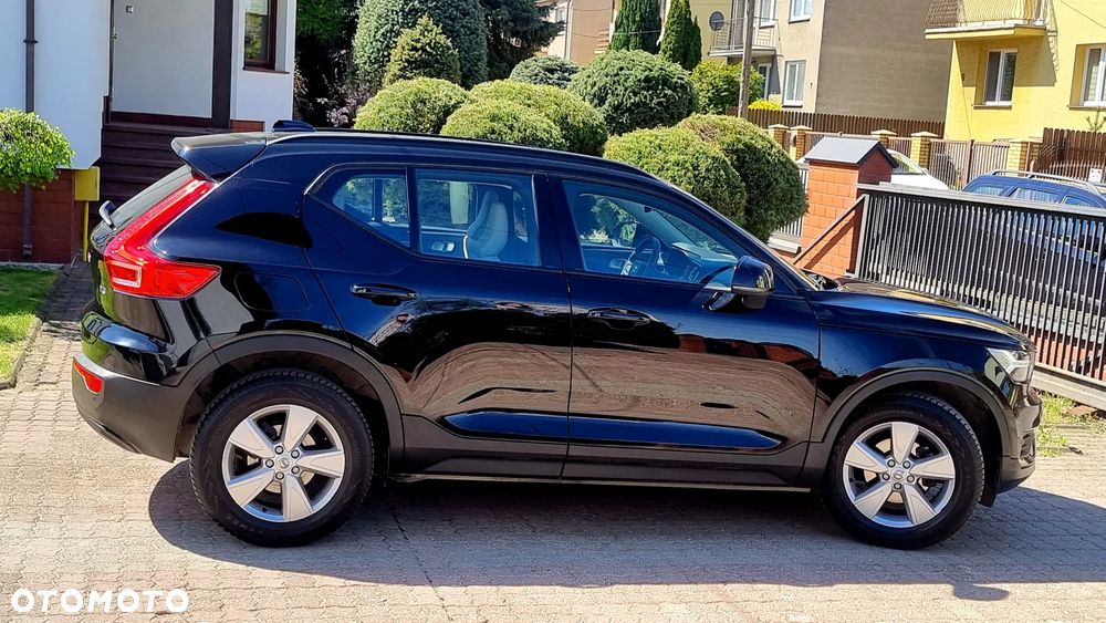 Volvo XC 40 T3 Momentum - 12