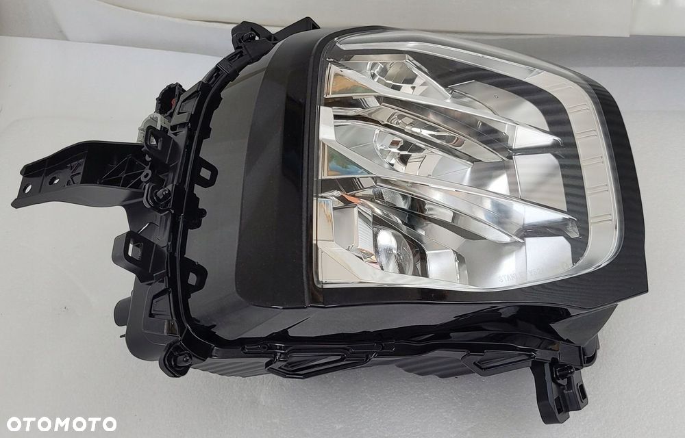 LAMPA PRAWA PRZÓD MITSUBISHI OUTLANDER IV SOCZEWKA 2021- 26010WC20P W5244 - 4