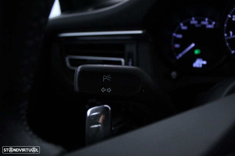 Porsche Macan Standard - 24