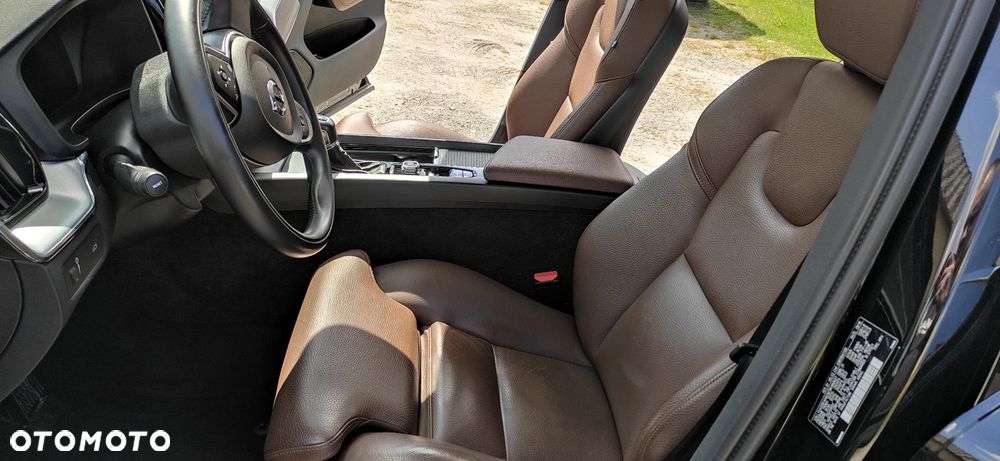 Volvo XC 60 T6 AWD Geartronic Momentum - 8