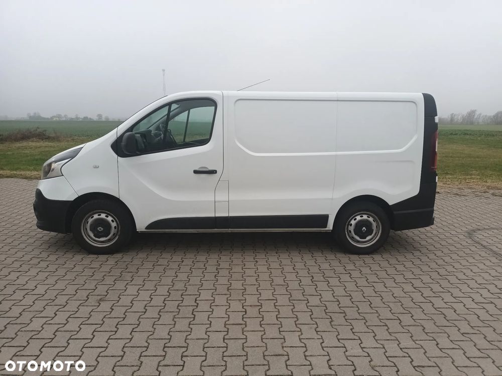 Renault TRAFIC - 2