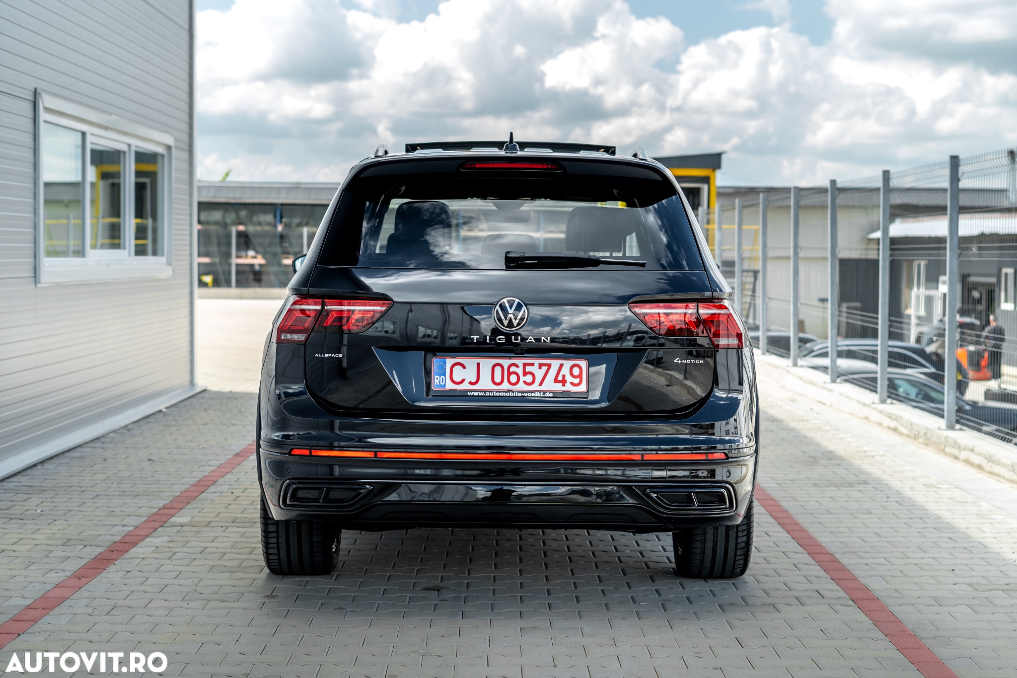 Volkswagen Tiguan Allspace 2.0 TDI SCR 4Motion DSG R-Line - 19