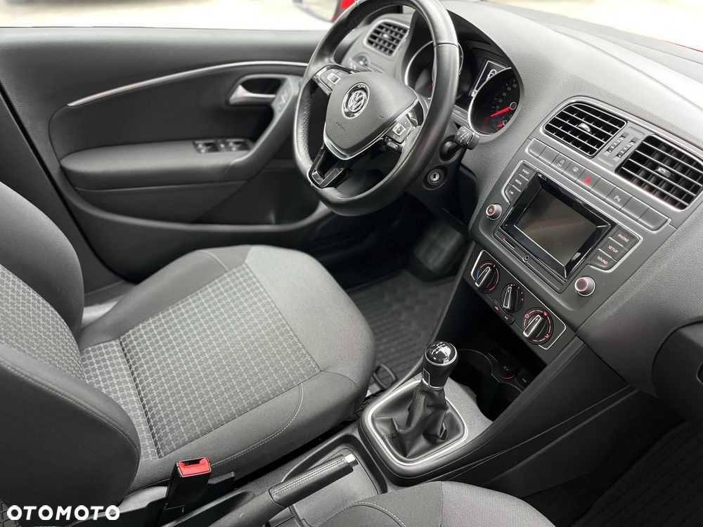 Volkswagen Polo 1.2 TSI BMT Comfortline - 25