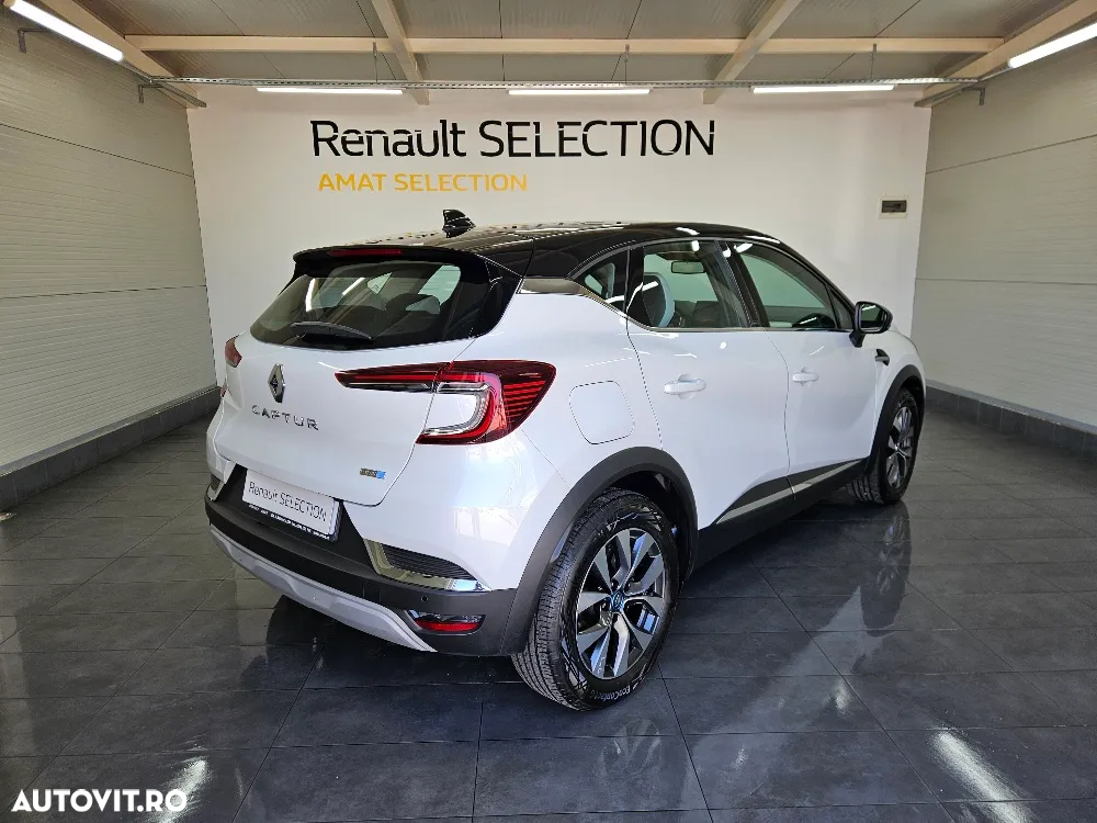 Renault Captur E-Tech Plug-In-Hybrid Intens - 2