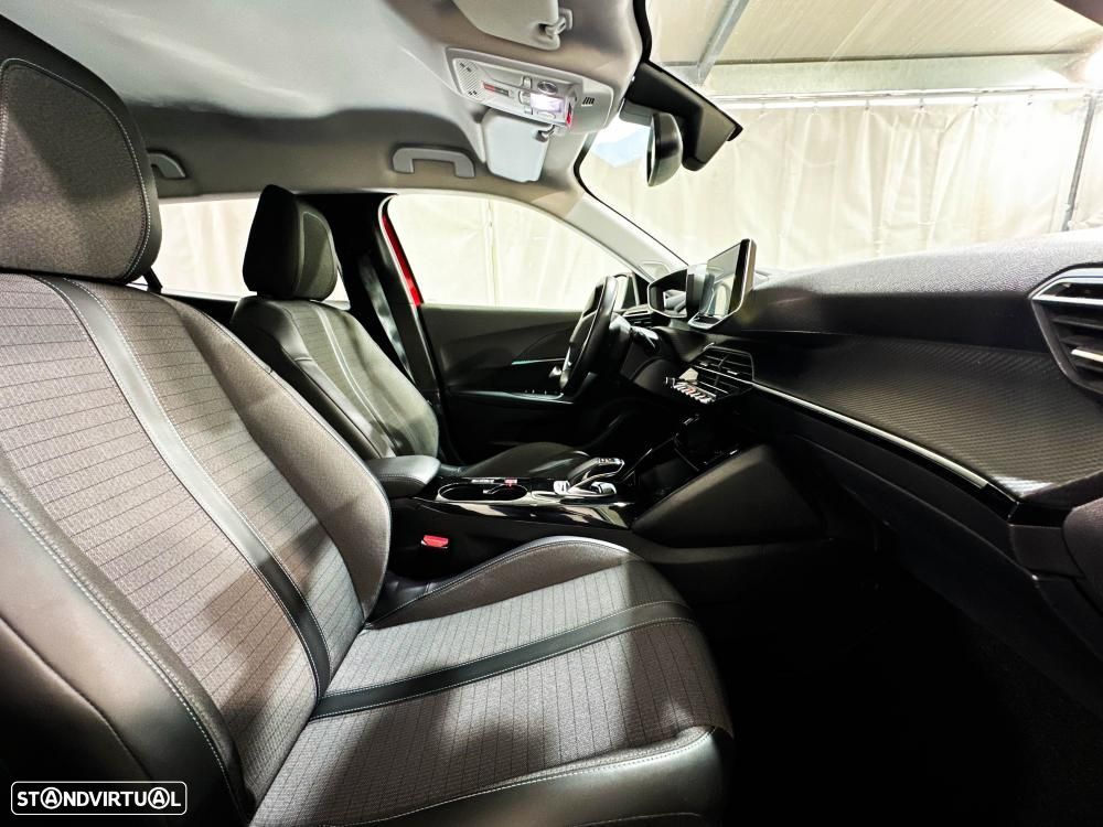 Peugeot e-2008 50 kWh Allure Pack - 29
