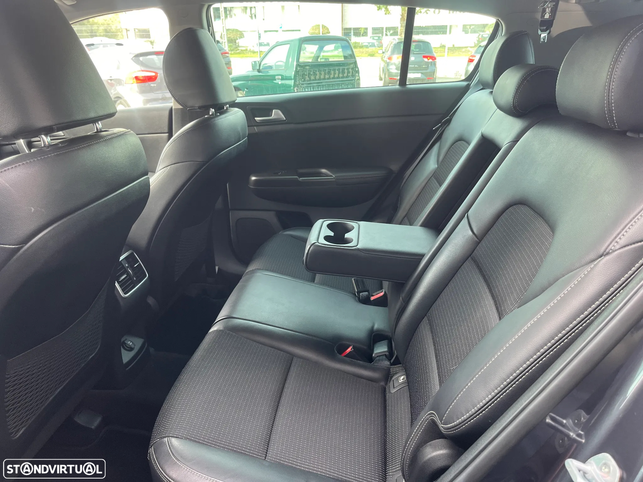 Kia Sportage 1.6 CRDI ISG SX - 30