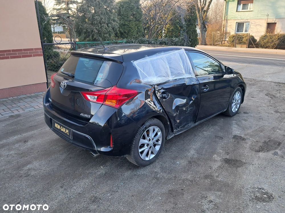Toyota Auris - 3