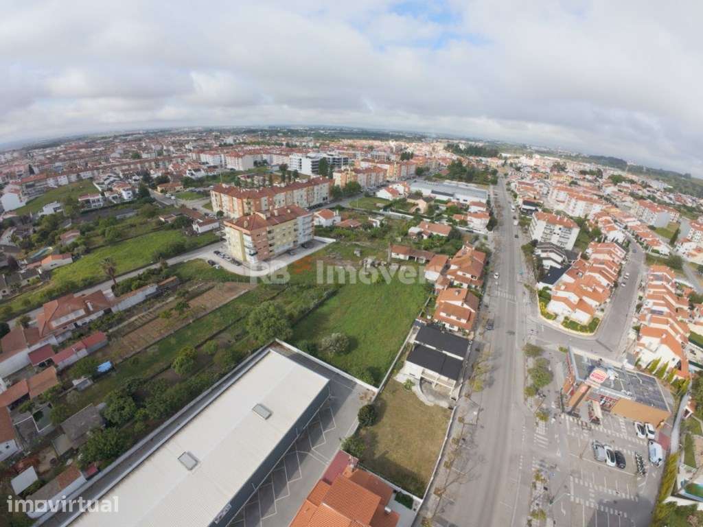Terreno para construção de prédio habitacional - Entroncamento - Grande imagem: 4/16