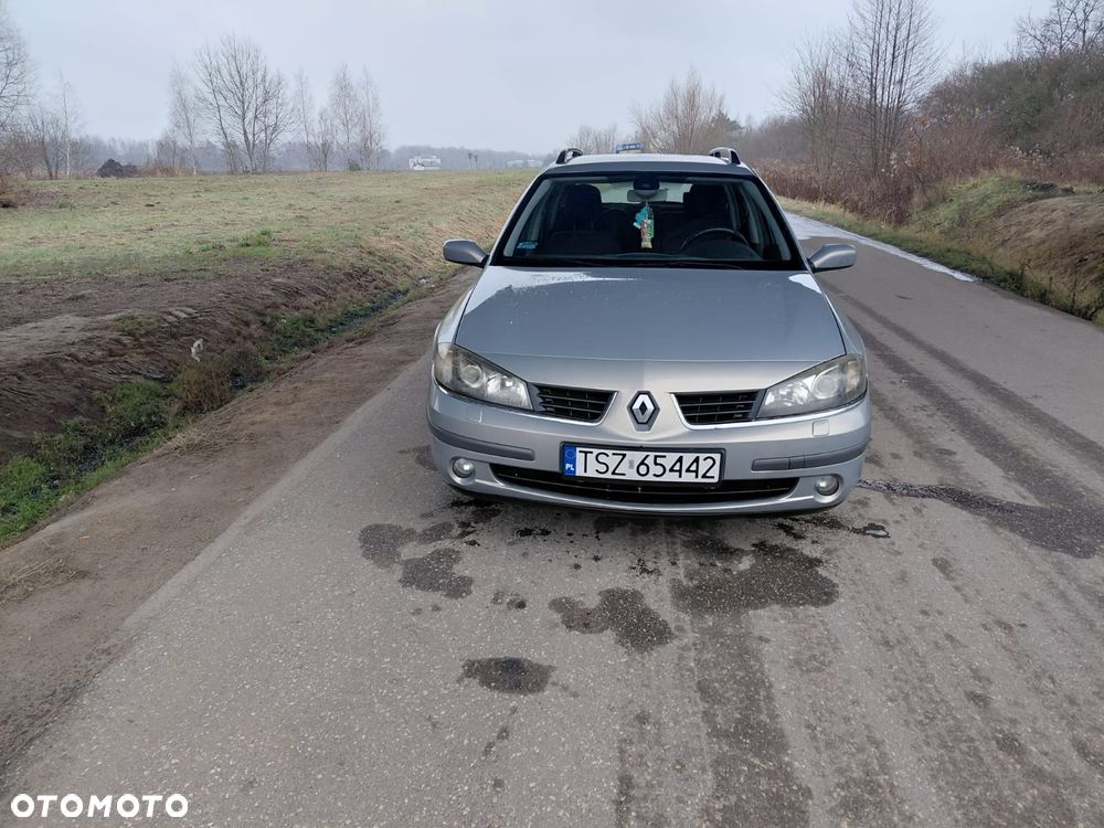 Renault Laguna 2.0 dCi Initiale - 8