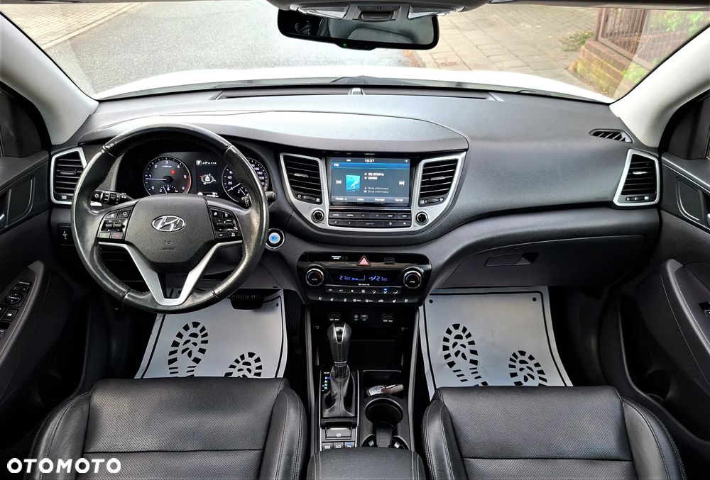 Hyundai Tucson blue 1.7 CRDi 2WD DCT Premium - 34