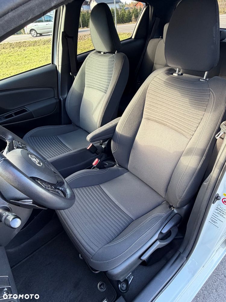 Toyota Yaris - 30