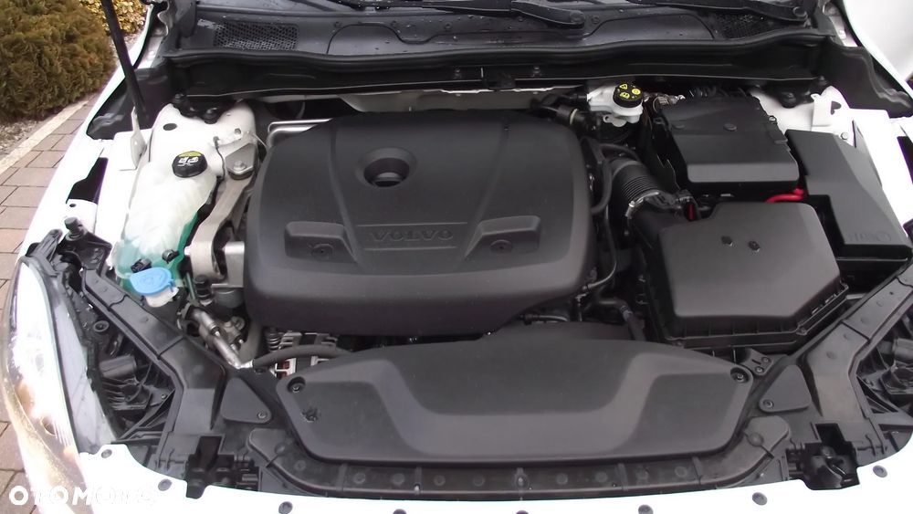 Volvo V40 T2 Kinetic - 35