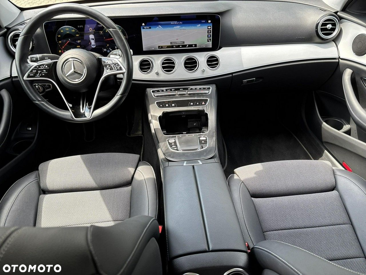 Mercedes-Benz Klasa E - 13