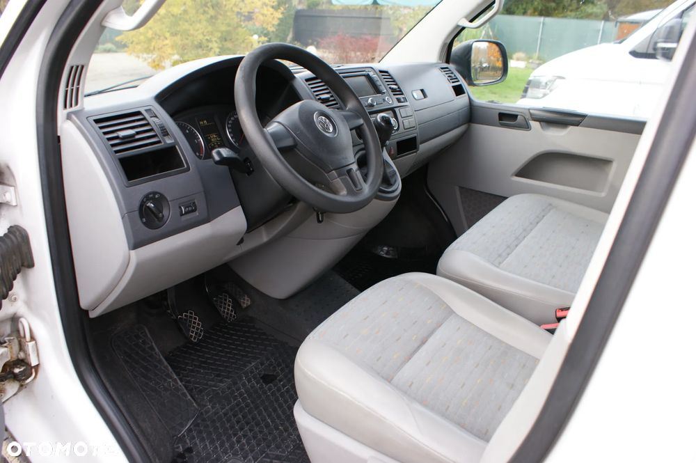 Volkswagen TRANSPORTER T5 - 9