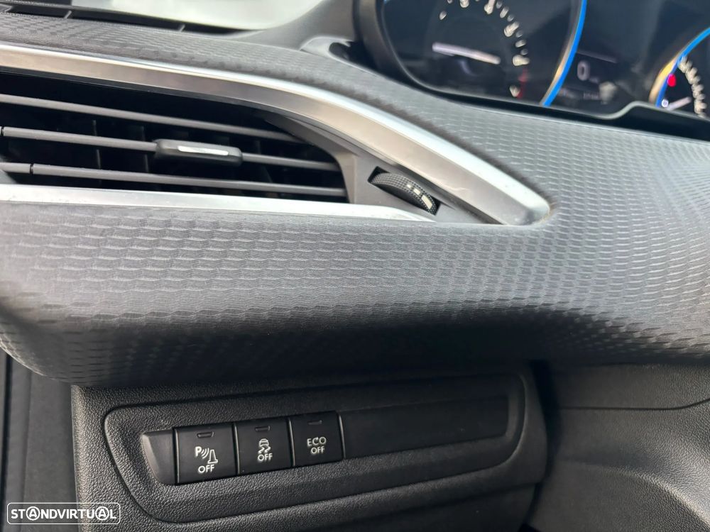 Peugeot 2008 PureTech 110 Stop&Start Allure - 26