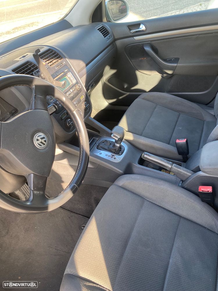 VW Golf 1.9 TDi Highline Aut. - 1