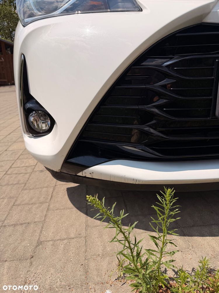 Toyota Yaris Hybrid 100 Premium - 7