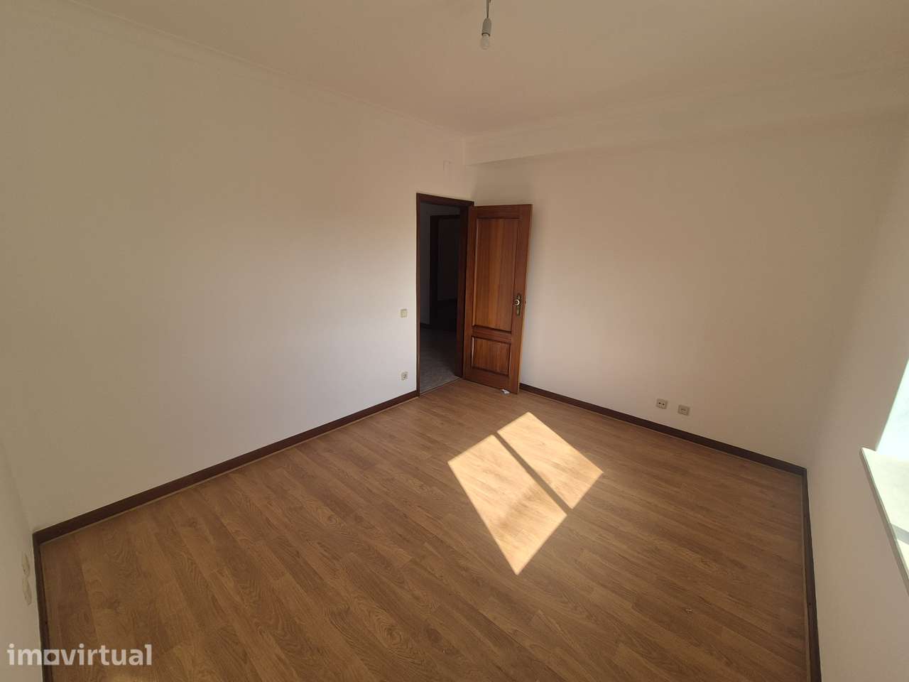 Apartamento T2 para Arrendamento – Centro da Vila da Lousã - Grande imagem: 5/7