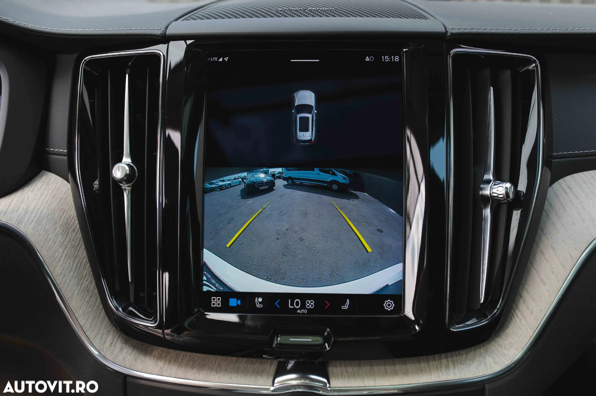 Volvo XC 60 T6 AWD Recharge Geartronic Inscription - 19
