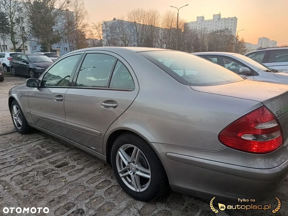 Mercedes-Benz Klasa E 220 CDI Classic DPF - 22