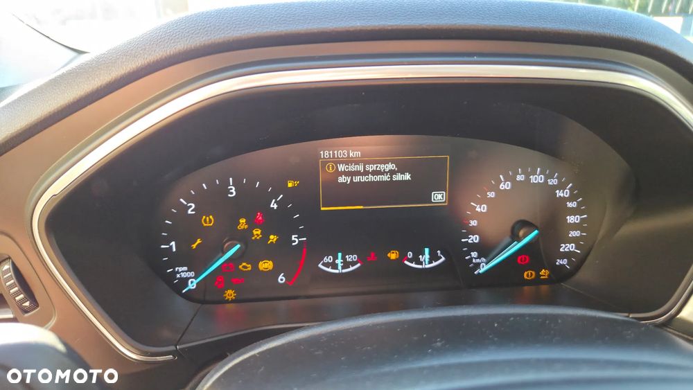 Ford Focus - 10